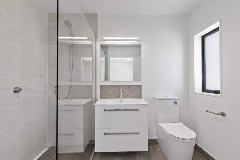 Photo of property in 37 Turtleback Avenue, Whitby, 5024