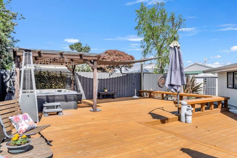 Photo of property in 7 Charisma Court, Kelvin Grove, Palmerston North, 4414