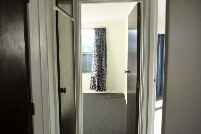 Photo of property in 2/89 Peverel Street, Riccarton, Christchurch, 8041