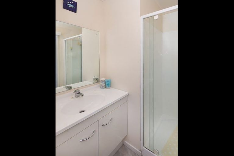 Photo of property in 4 Margarita Rise, Pukekohe, 2120