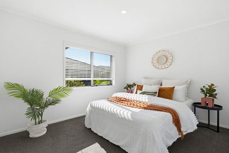 Photo of property in 30 Harding Drive, Papamoa Beach, Papamoa, 3118