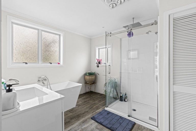 Photo of property in 19 Gordon Terrace, Hunterville, 4730