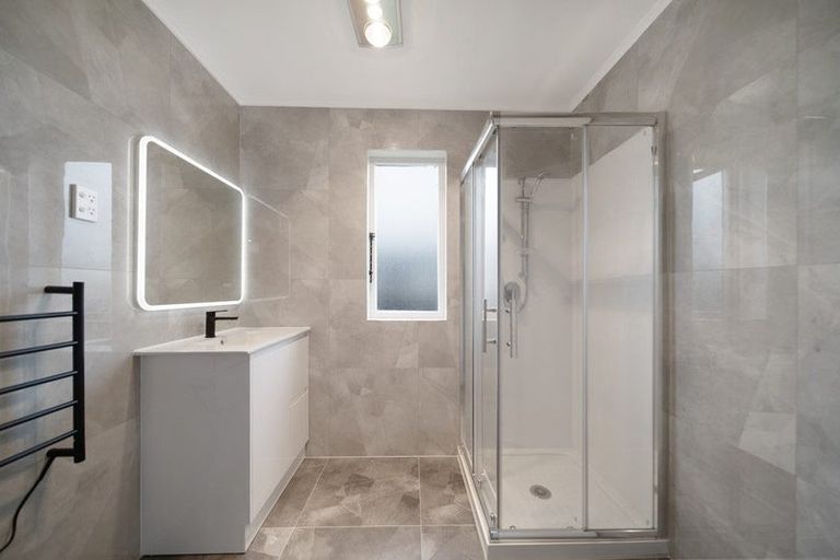 Photo of property in 1/1 Margaret Street, Papakura, 2110