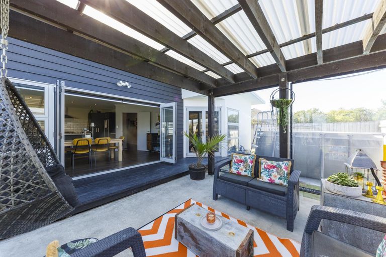 Photo of property in 31 Pegasus Place, Kelvin Grove, Palmerston North, 4414