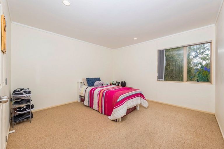 Photo of property in 29 Marinich Drive South, Ranui, Auckland, 0612