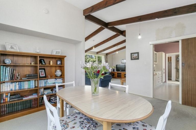 Photo of property in 51 Cypress Drive, Maungaraki, Lower Hutt, 5010