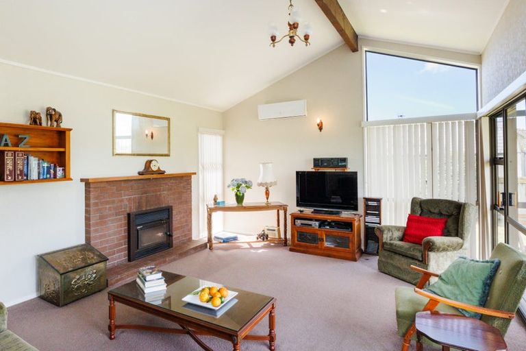 Photo of property in 59 Waterloo Crescent, Hokowhitu, Palmerston North, 4410