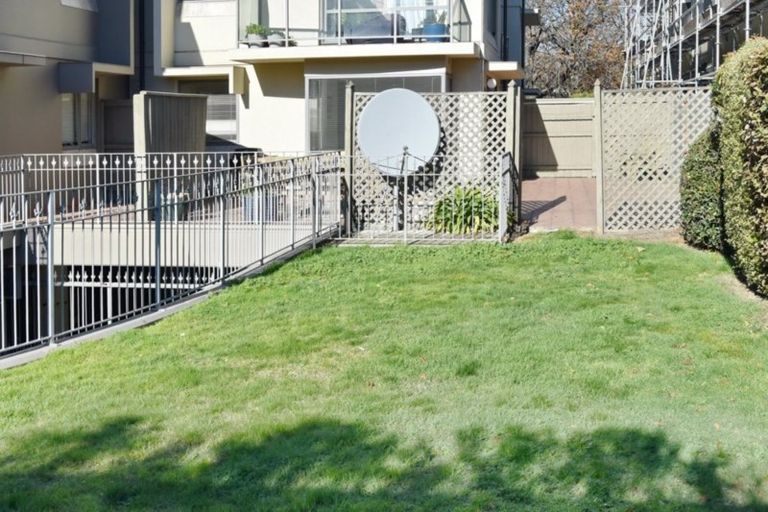 Photo of property in 4/245 Montreal Street, Christchurch Central, Christchurch, 8013