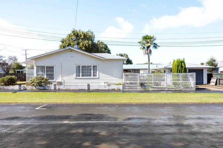 Photo of property in 1 Livingstone Avenue, Nawton, Hamilton, 3200