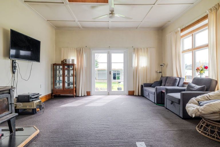 Photo of property in 1074 Tennent Drive, Linton, Palmerston North, 4472