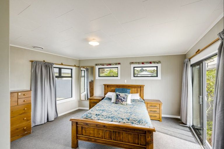 Photo of property in 13 Howard Road, Taradale, Napier, 4112