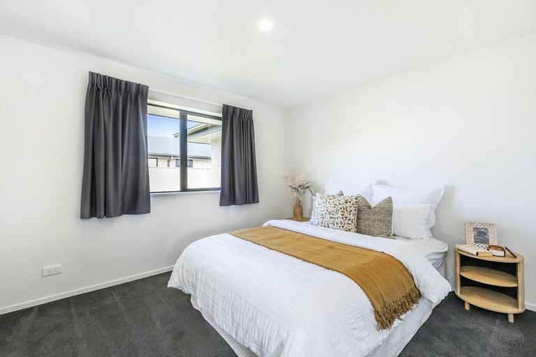 Photo of property in 92 Ridgeway Avenue, Rolleston, 7615