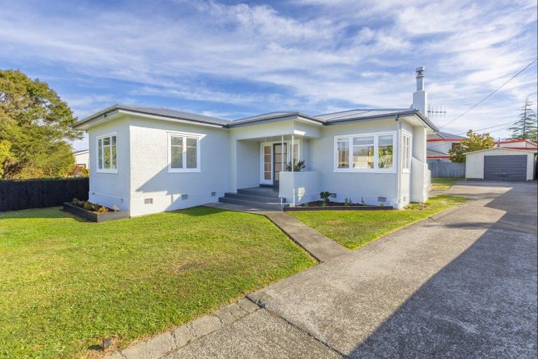 Photo of property in 2 Woburn Street, Waipukurau, 4200
