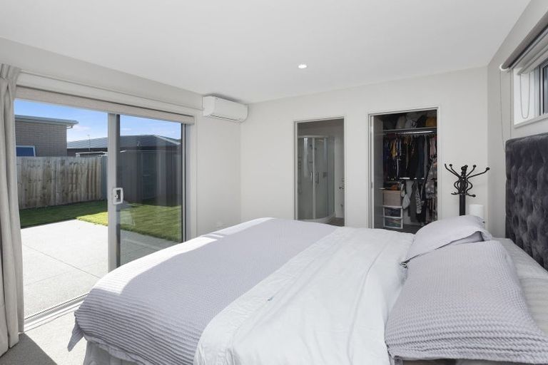 Photo of property in 3 Glenbarr Lane, Broomfield, Christchurch, 8042