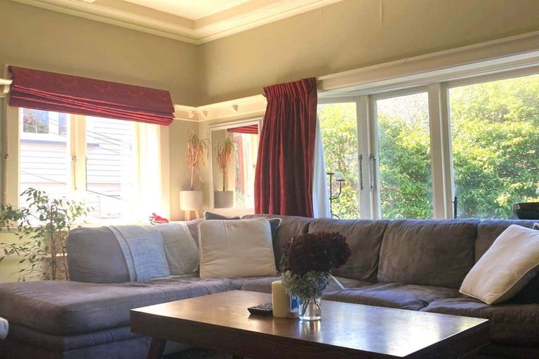 Photo of property in 26 Fitzroy Street, Wadestown, Wellington, 6012