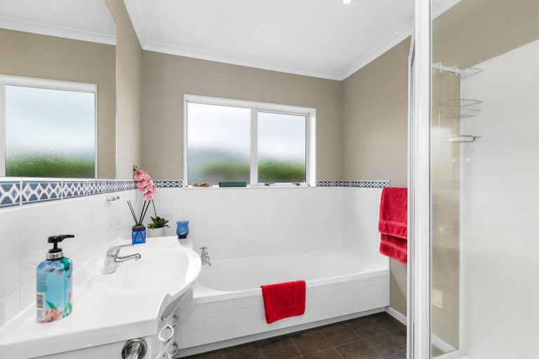 Photo of property in 19 Loveridge Place, Morrinsville, 3300