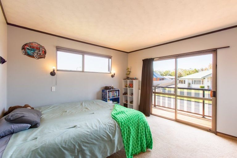 Photo of property in 115 Guy Street, Dannevirke, 4930