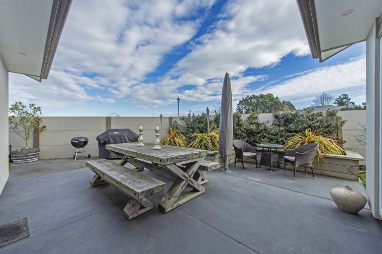 Photo of property in 1 Merlewood Road, Prebbleton, 7604