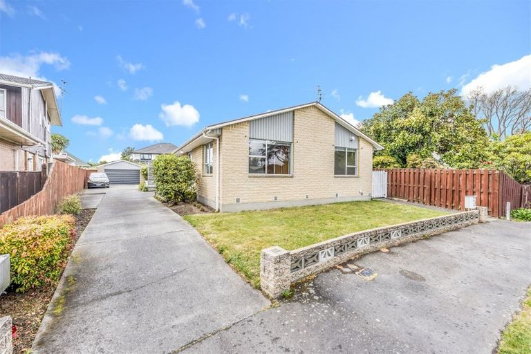 Photo of property in 5 Archdall Place, Avonhead, Christchurch, 8042