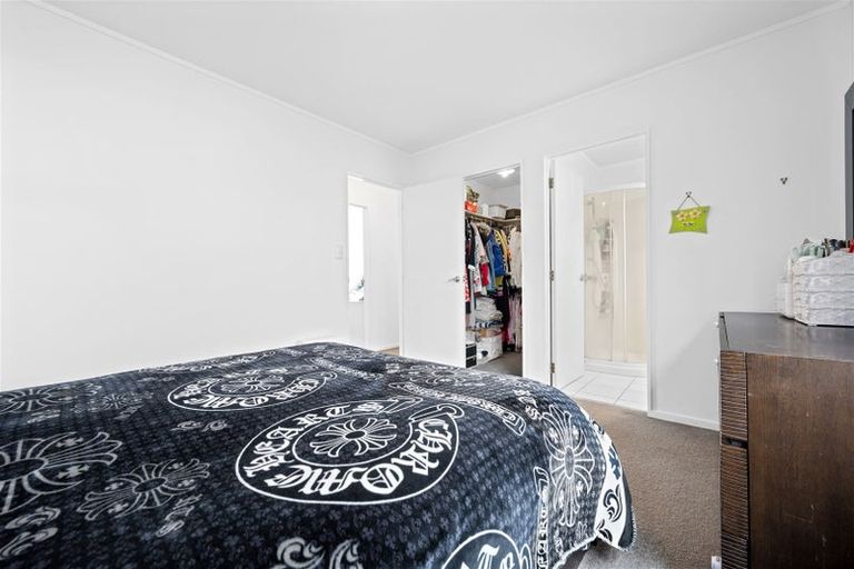 Photo of property in 1/37 Woodlands Crescent, Browns Bay, Auckland, 0630