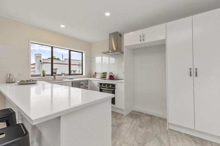 Photo of property in 3/130 Coronation Road, Papatoetoe, Auckland, 2025