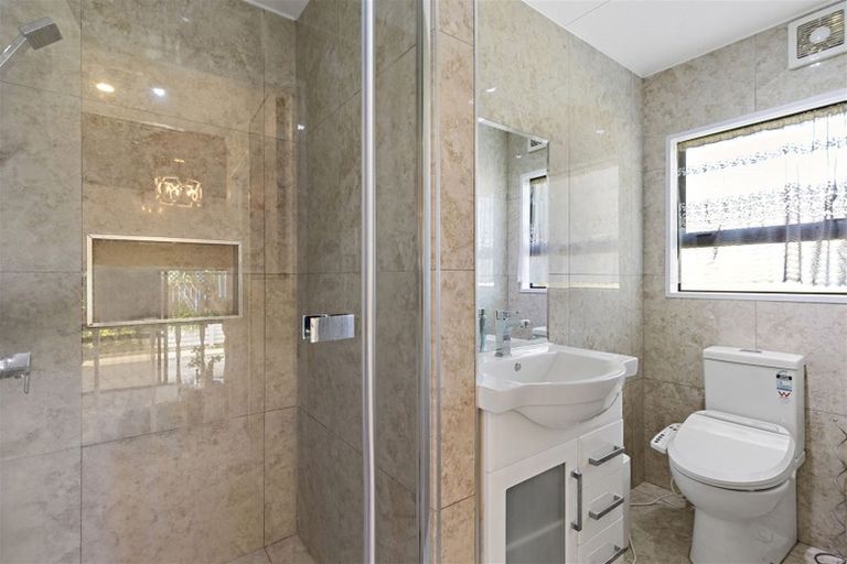 Photo of property in 2/8 Coates Road, Papatoetoe, Auckland, 2025