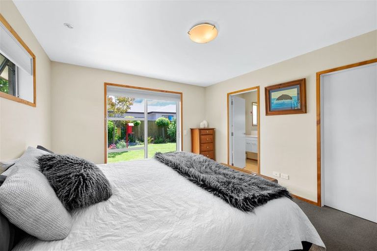 Photo of property in 12 Kitakita Grove, Motueka, 7120
