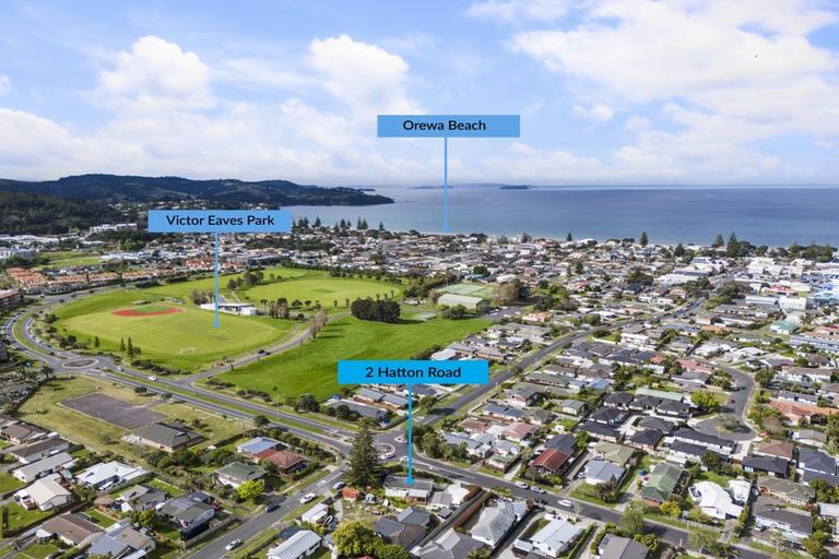 Photo of property in 2 Hatton Road, Orewa, 0931