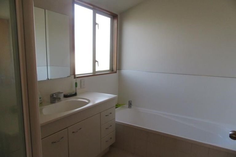 Photo of property in 66a Peverel Street, Riccarton, Christchurch, 8041