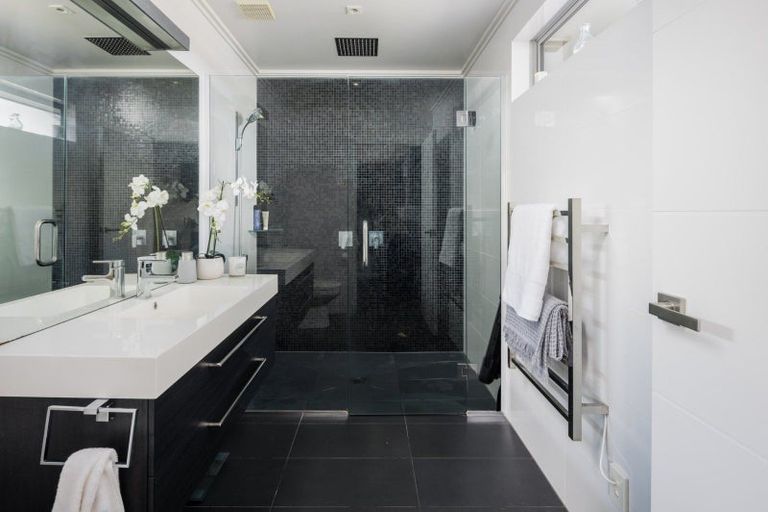 Photo of property in 142 Saint James Drive, Huntington, Hamilton, 3210