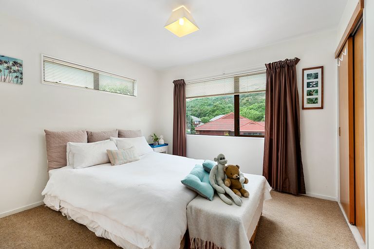 Photo of property in 80 Cortina Avenue, Johnsonville, Wellington, 6037