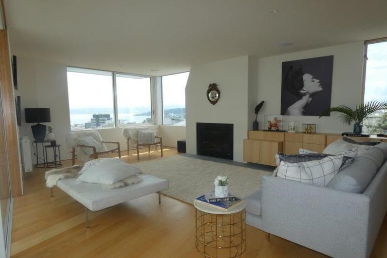 Photo of property in 25 Salamanca Road, Kelburn, Wellington, 6012