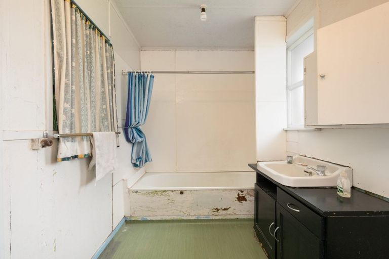 Photo of property in 8 Seddon Street, Te Puke, 3119