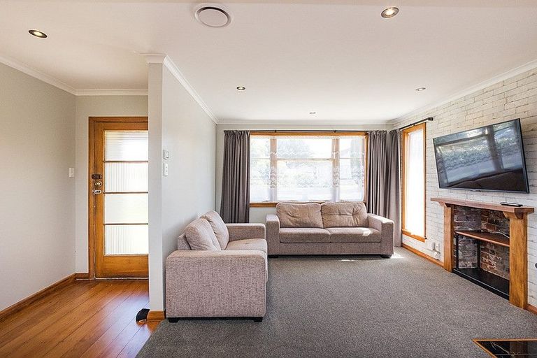Photo of property in 20 Milton Street, Roslyn, Palmerston North, 4414