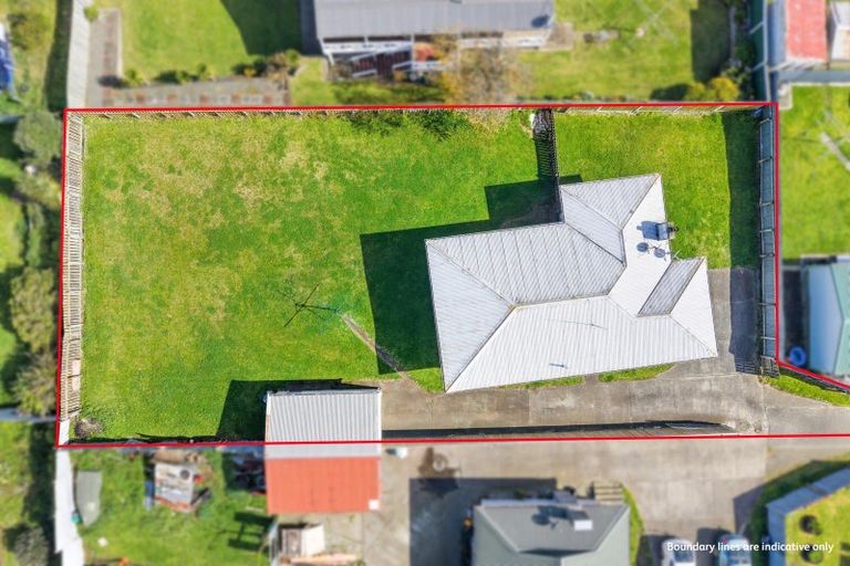Photo of property in 49 Lee Street, Castlecliff, Whanganui, 4501