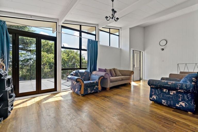 Photo of property in 5 Leeson Place, Mangere, Auckland, 2022