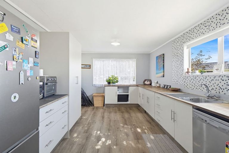 Photo of property in 17a Tainui Street, Castlecliff, Whanganui, 4501