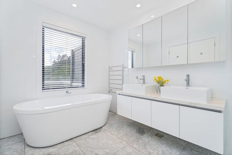 Photo of property in 15/6u The Marina, Tairua, 3508