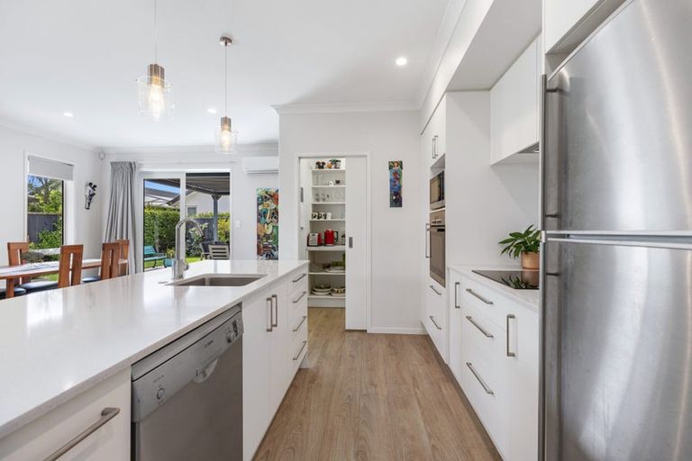Photo of property in 77 Sandhurst Drive, Papamoa Beach, Papamoa, 3118