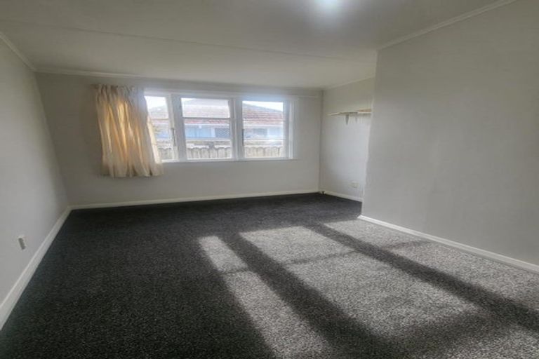 Photo of property in 70 Cambridge Terrace, Papatoetoe, Auckland, 2025