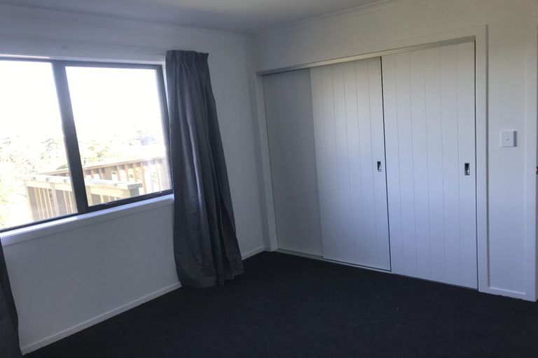 Photo of property in 38 Tree View Avenue, Glenfield, Auckland, 0629