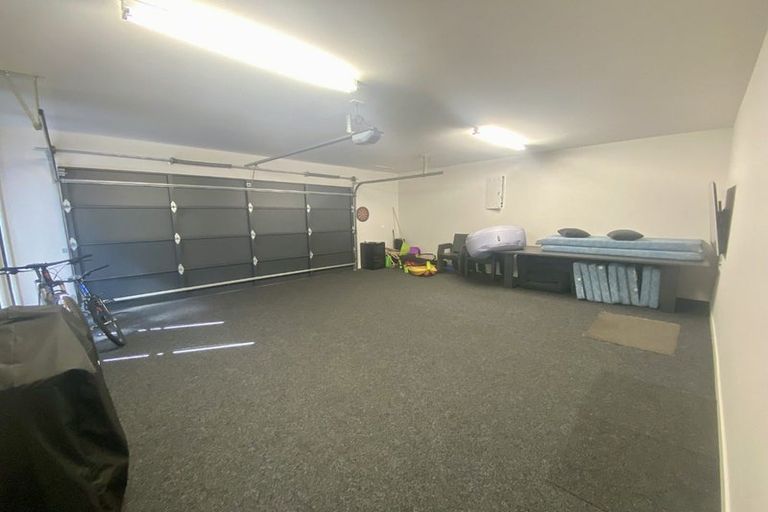 Photo of property in 6 Clutha Place, Wanaka, 9305