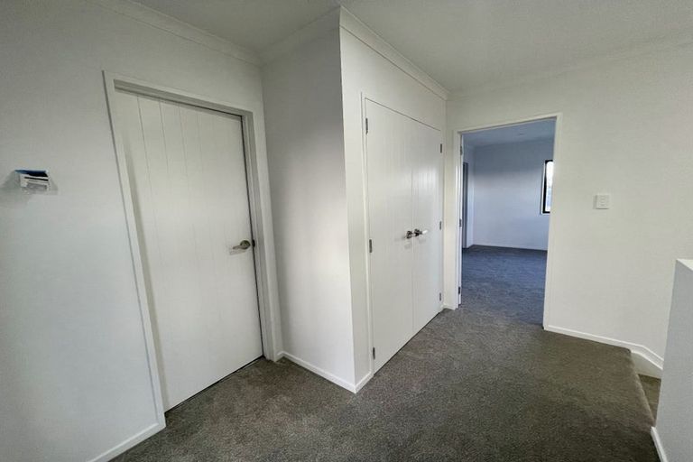 Photo of property in 65c Manuroa Road, Takanini, 2112