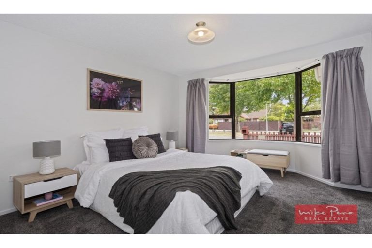 Photo of property in 34 Solomon Avenue, Redwood, Christchurch, 8051