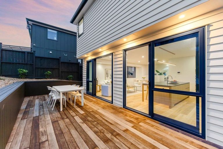Photo of property in 17 Tupa Street, Long Bay, Auckland, 0630