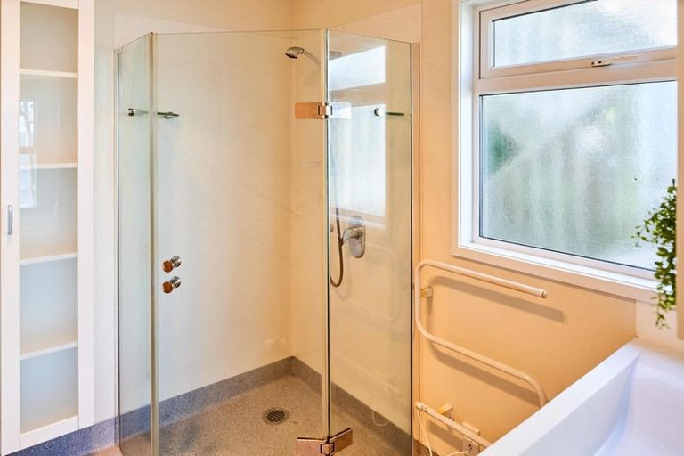 Photo of property in 79 Moana Road, Plimmerton, Porirua, 5026