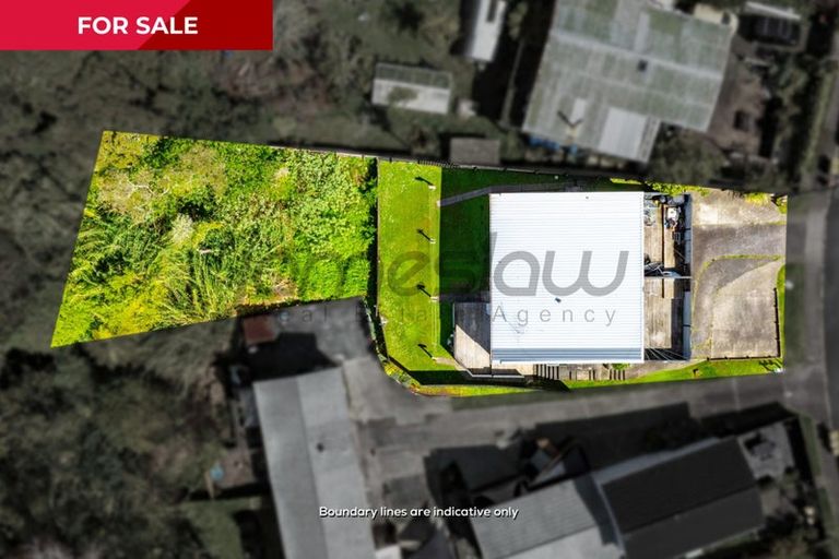 Photo of property in 44 Chippendale Crescent, Birkdale, Auckland, 0626