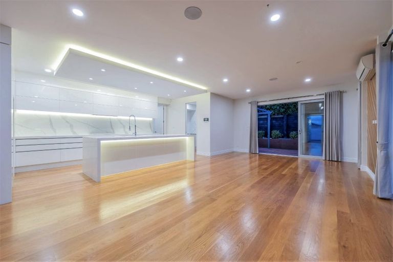 Photo of property in 65 Harvest Avenue, Orewa, 0931