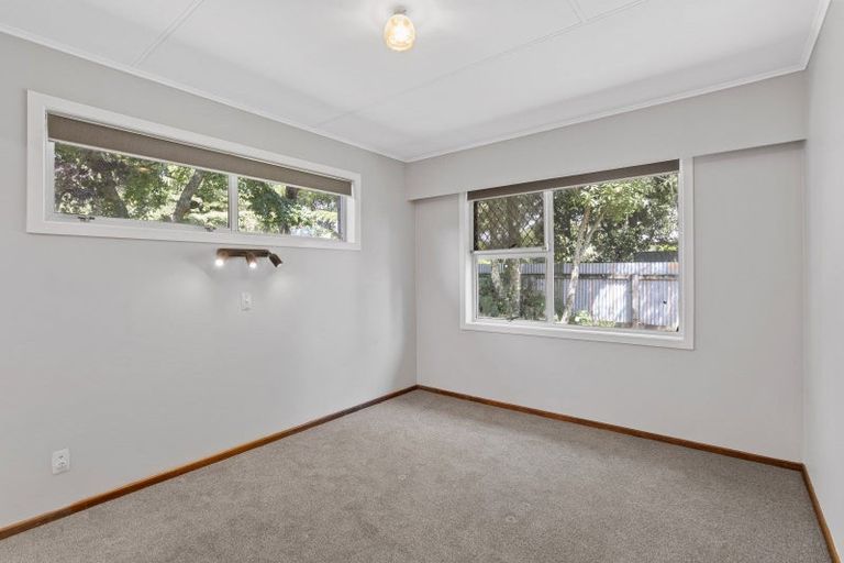 Photo of property in 9 Tawa Street, Inglewood, 4330