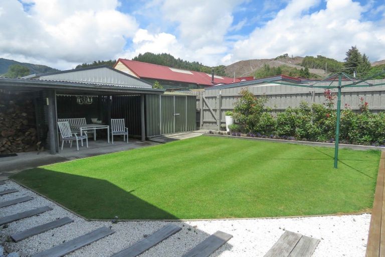 Photo of property in 47 Shiel Street, Reefton, 7830